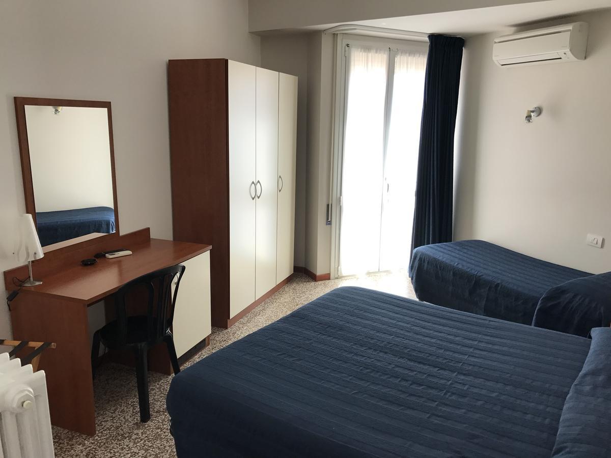 Hotel Turismo Europa Casal Borsetti Eksteriør billede
